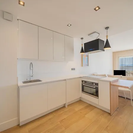 Apartmán Pinede Sea View Lux
